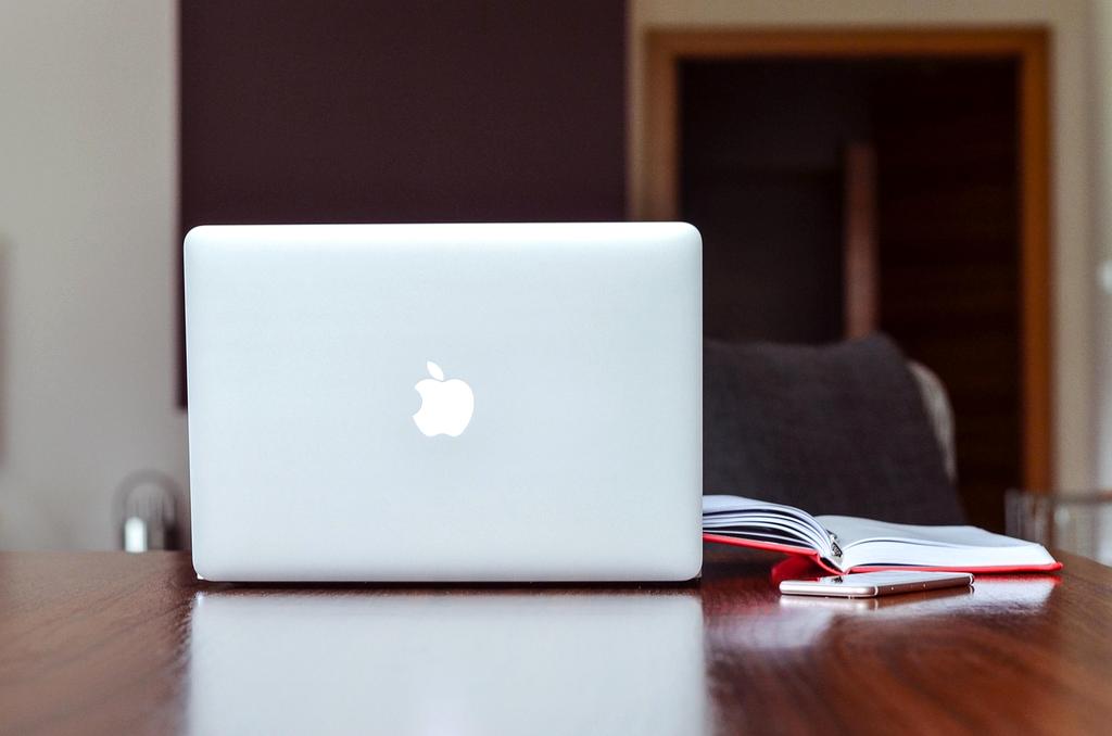 Adaptive digital workspace that changes based on user needs